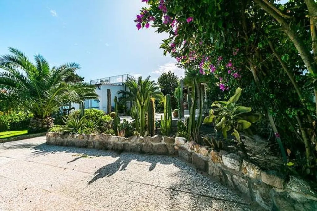 Calasetta Four Seasons Bed & Breakfast